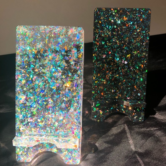 Aurora Rainbow Confetti Phone Stand - Picture 7 of 14